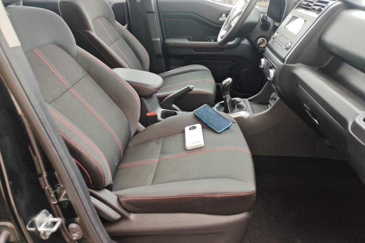 Used CHANGAN OSHAN X70A 2018 1.5L Manual Standard Edition Right Front Seat