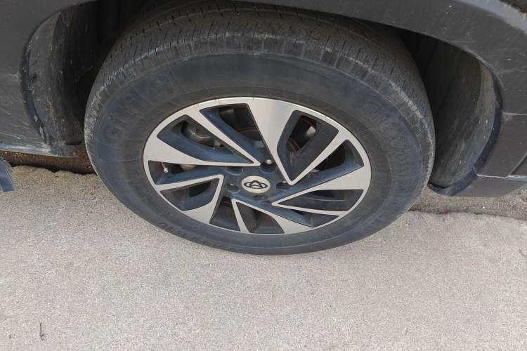 Used CHANGAN OSHAN X70A 2018 1.5L Manual Luxury Model Right Front Wheel Hub