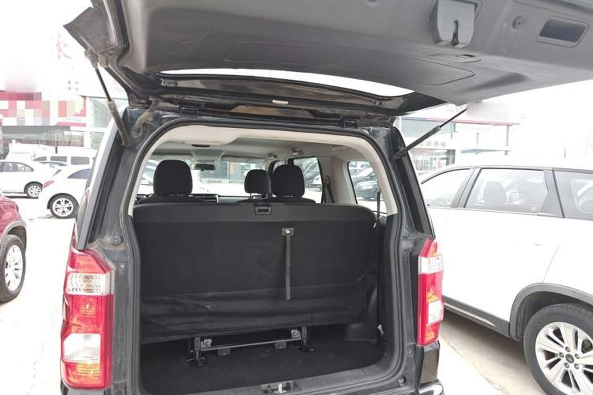 Used CHANGAN OSHAN X70A 2018 1.5L Manual Comfort Model Trunk