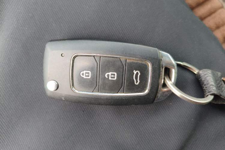 Used CHANGAN OSHAN X70A 2018 1.5L Manual Standard Edition Vehicle Key