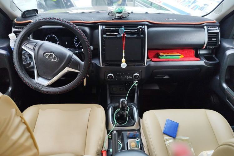 Used CHANGAN OSHAN X70A 2018 1.5L Manual Standard Edition Center Console