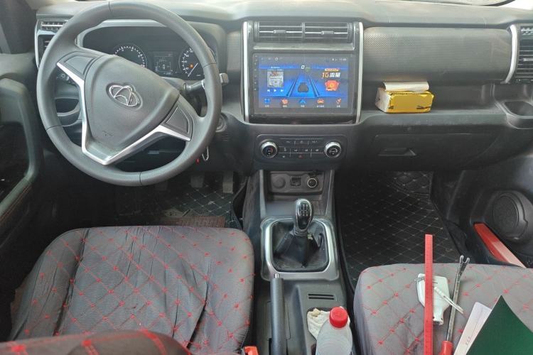 Used CHANGAN OSHAN X70A 2018 1.5L Manual Standard Edition Center Console
