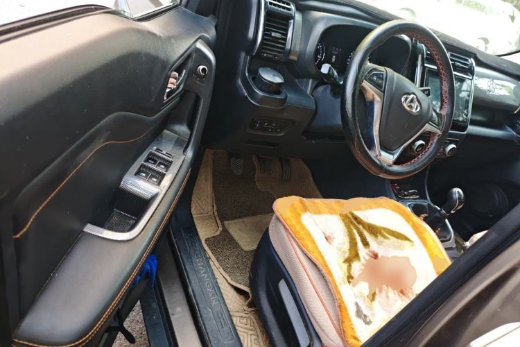 Used CHANGAN OSHAN X70A 2018 1.5L Manual Luxury Model Driver Seat