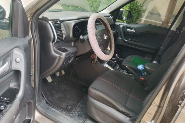 Used CHANGAN OSHAN X70A 2018 1.5L Manual Comfort Model Driver Seat