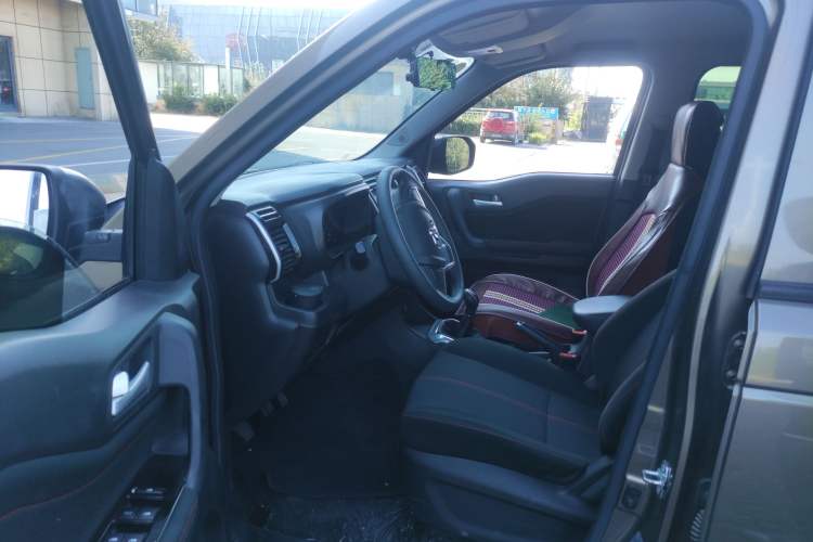 Used CHANGAN OSHAN X70A 2018 1.5L Manual Standard Edition Driver Seat