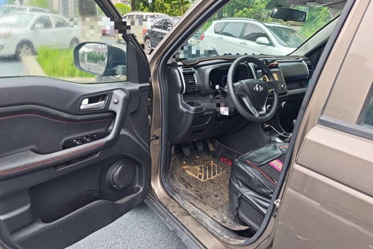 Used CHANGAN OSHAN X70A 2018 1.5L Manual Comfort Model Driver Seat