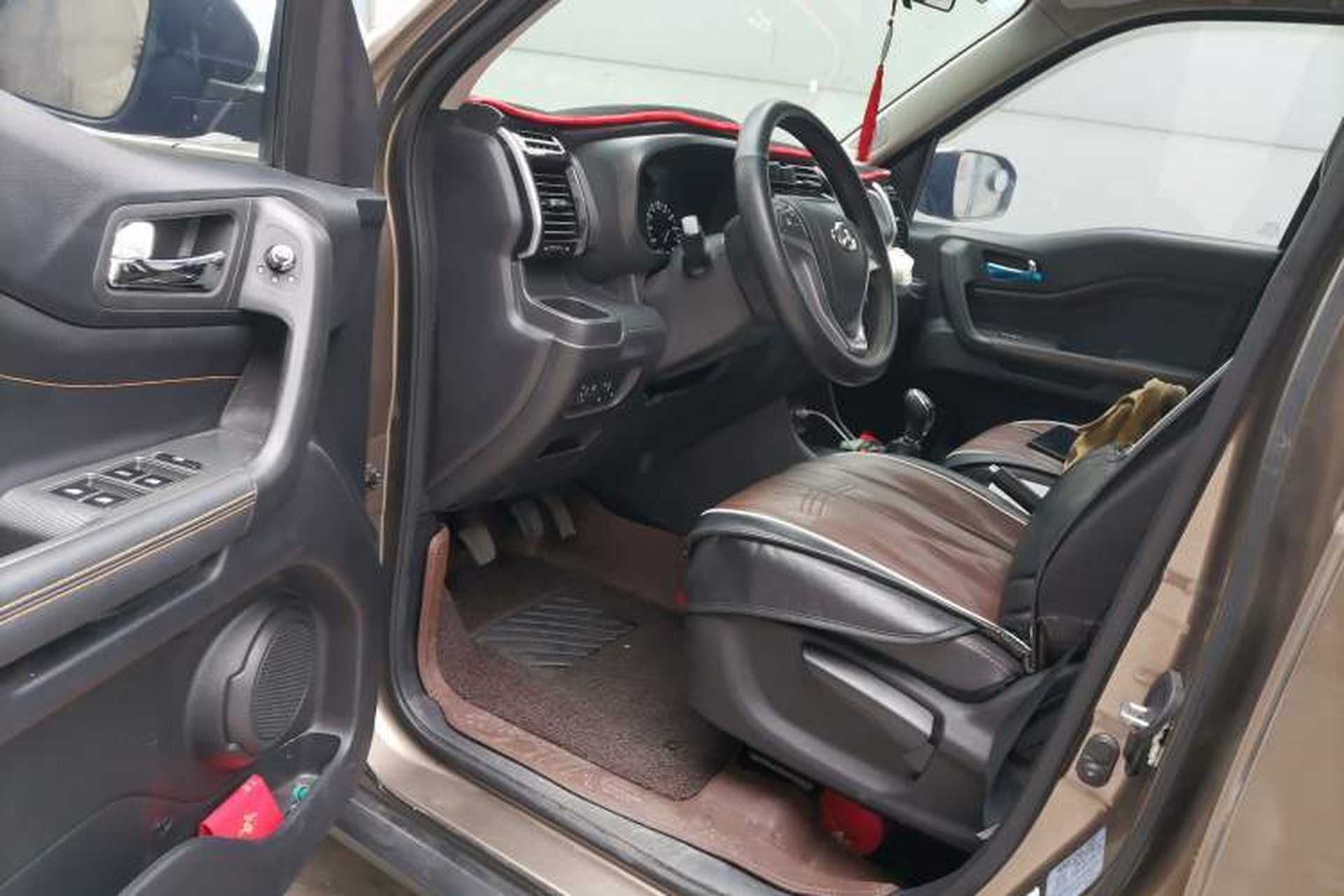 Used CHANGAN OSHAN X70A 2018 1.5L Manual Luxury Model Driver Seat