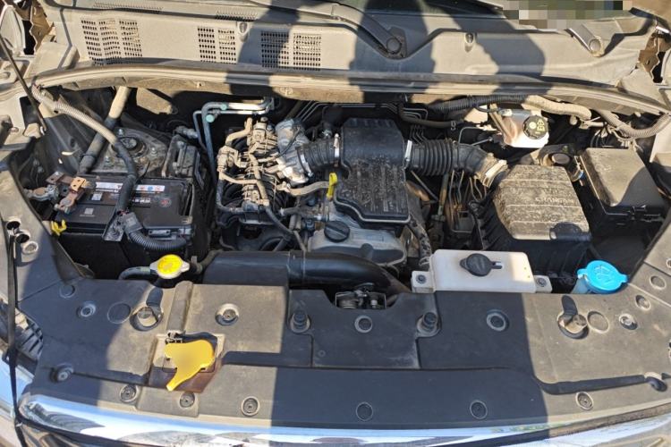 Used CHANGAN OSHAN X70A 2018 1.5L Manual Standard Edition Engine Bay