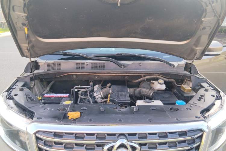 Used CHANGAN OSHAN X70A 2018 1.5L Manual Comfort Model Engine Bay