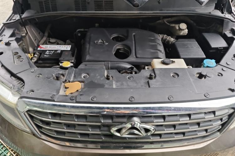 Used CHANGAN OSHAN X70A 2018 1.5L Manual Luxury Model Engine Bay