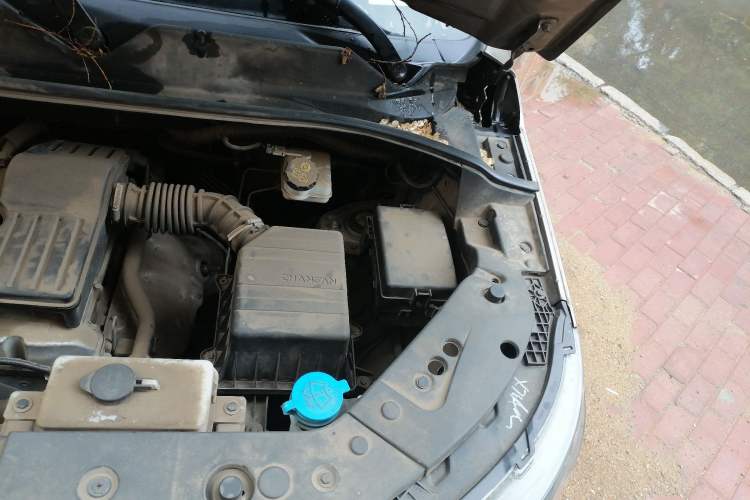 Used CHANGAN OSHAN X70A 2018 1.5L Manual Standard Edition Engine Bay Left