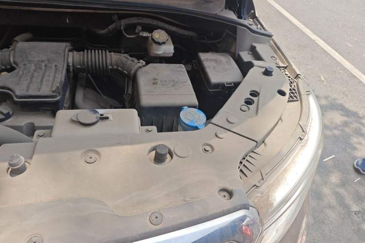 Used CHANGAN OSHAN X70A 2018 1.5L Manual Standard Edition Engine Bay Left