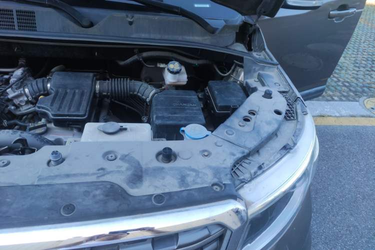 Used CHANGAN OSHAN X70A 2018 1.5L Manual Standard Edition Engine Bay Left