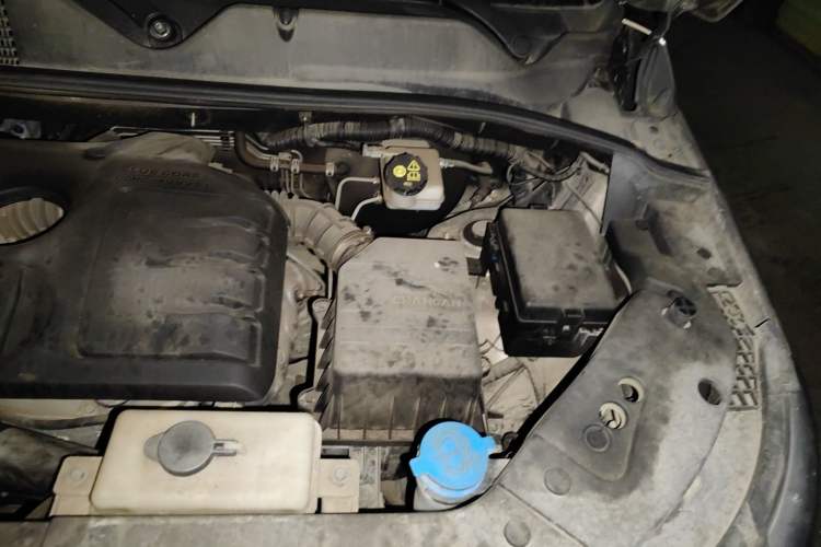 Used CHANGAN OSHAN X70A 2018 1.5L Manual Luxury Model Engine Bay Left
