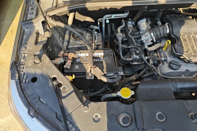 Used CHANGAN OSHAN X70A 2018 1.5L Manual Standard Edition Engine Bay Right