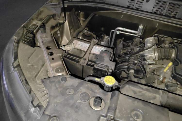 Used CHANGAN OSHAN X70A 2018 1.5L Manual Base Version Engine Bay Right