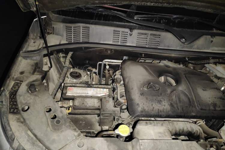 Used CHANGAN OSHAN X70A 2018 1.5L Manual Luxury Model Engine Bay Right