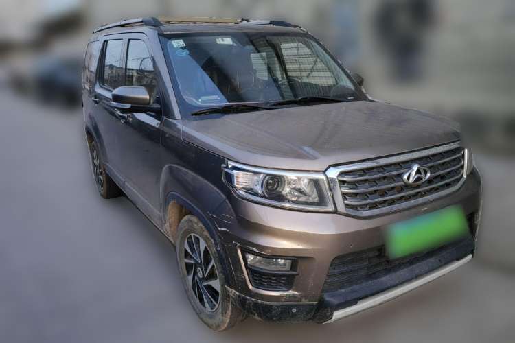 Used CHANGAN OSHAN X70A 2018 1.5L Manual Luxury Model Front Right 45 Deg