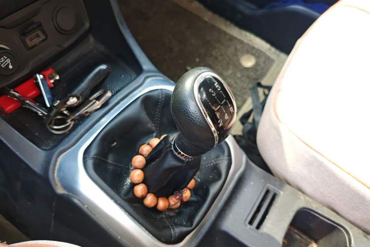 Used CHANGAN OSHAN X70A 2018 1.5L Manual Luxury Model Gear Lever