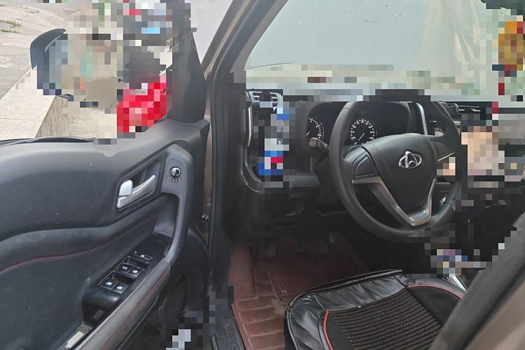 Used CHANGAN OSHAN X70A 2018 1.5L Manual Comfort Model Interior 3