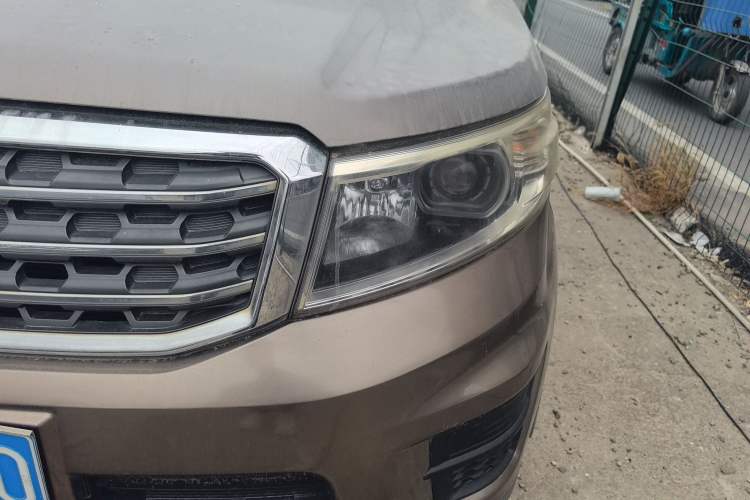 Used CHANGAN OSHAN X70A 2018 1.5L Manual Standard Edition Left Front Headlight