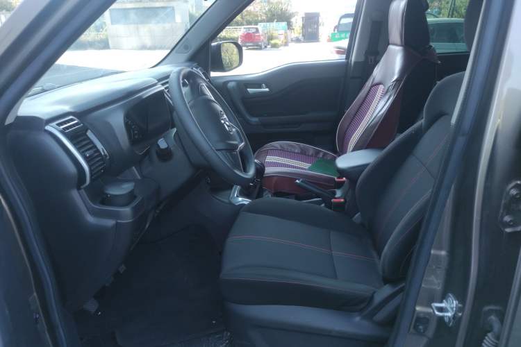 Used CHANGAN OSHAN X70A 2018 1.5L Manual Standard Edition Left Front Seat