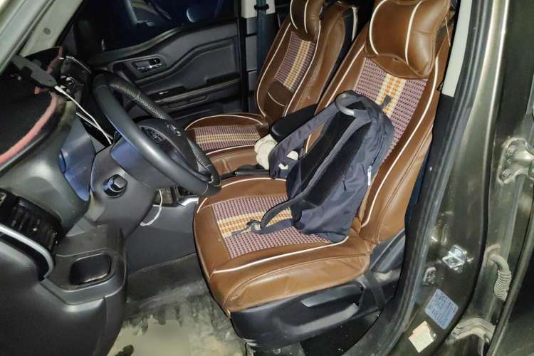 Used CHANGAN OSHAN X70A 2018 1.5L Manual Luxury Model Left Front Seat