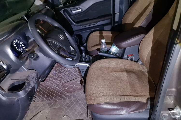 Used CHANGAN OSHAN X70A 2018 1.5L Manual Comfort Model Left Front Seat