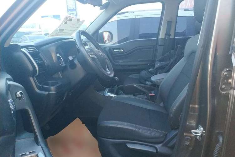Used CHANGAN OSHAN X70A 2018 1.5L Manual Luxury Model Left Front Seat