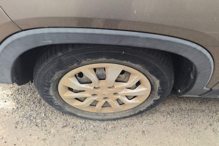 Used CHANGAN OSHAN X70A 2018 1.5L Manual Standard Edition Left Front Wheel Hub