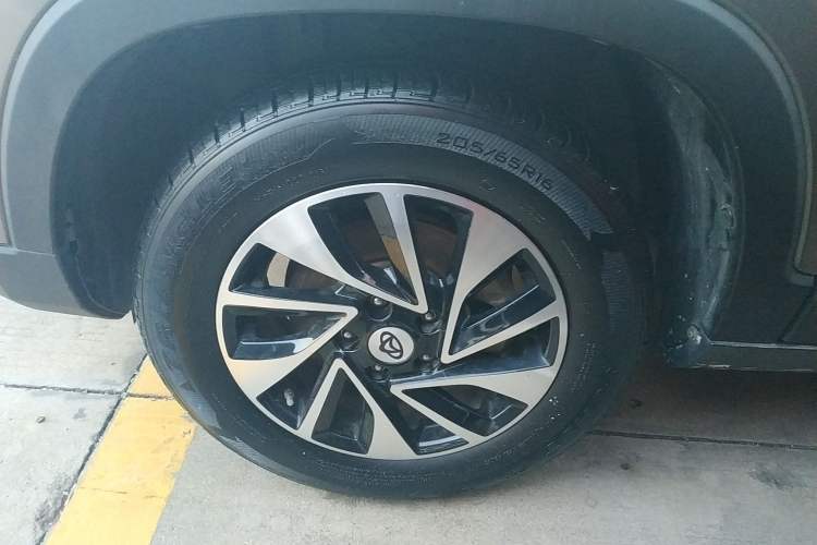 Used CHANGAN OSHAN X70A 2018 1.5L Manual Luxury Model Left Front Wheel Hub