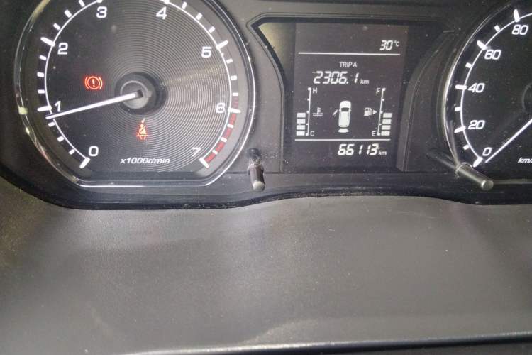 Used CHANGAN OSHAN X70A 2018 1.5L Manual Comfort Model Odometer Close Up