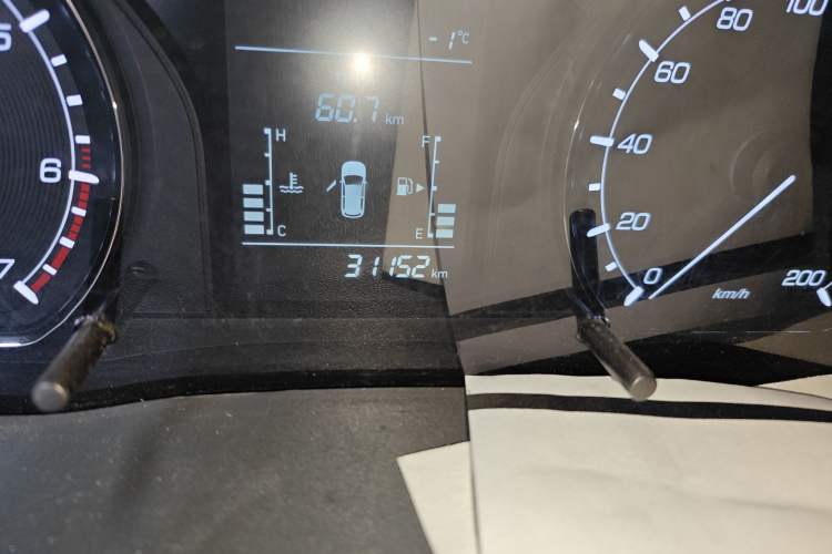 Used CHANGAN OSHAN X70A 2018 1.5L Manual Elite Version Odometer Close Up