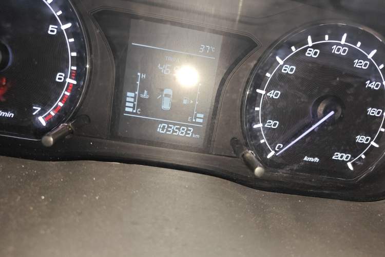 Used CHANGAN OSHAN X70A 2018 1.5L Manual Comfort Model Odometer Close Up