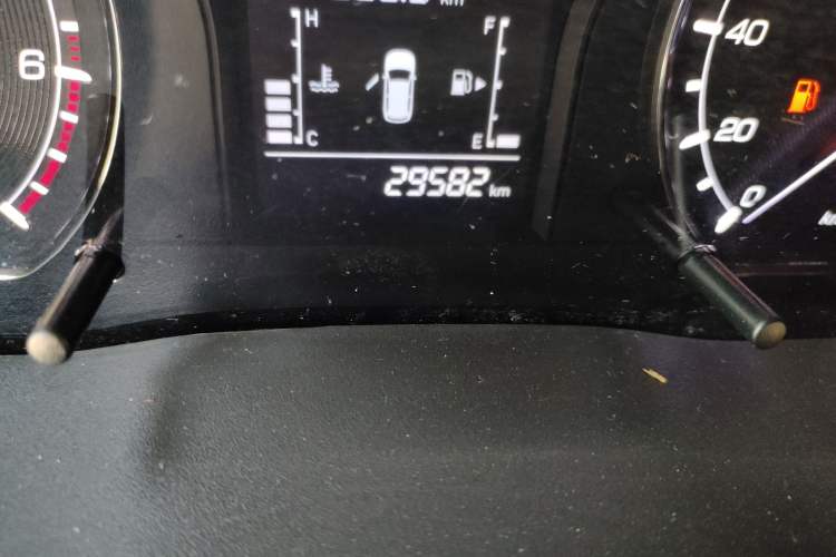 Used CHANGAN OSHAN X70A 2018 1.5L Manual Comfort Model Odometer Close Up
