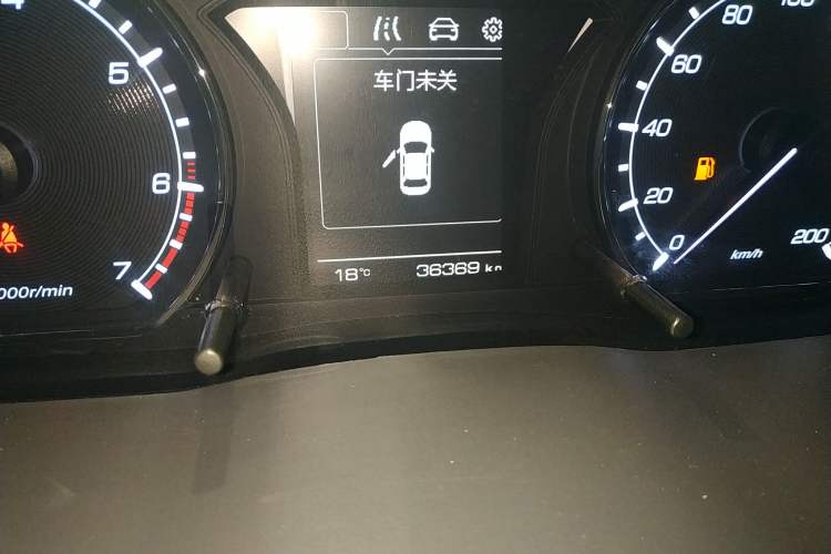 Used CHANGAN OSHAN X70A 2018 1.5L Manual Luxury Model Odometer Close Up
