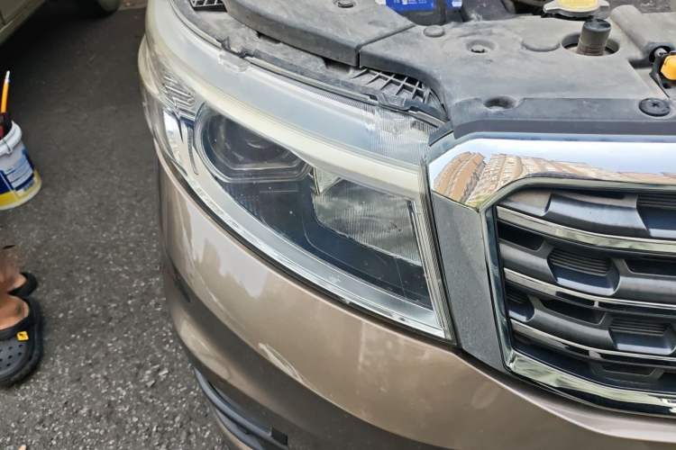Used CHANGAN OSHAN X70A 2018 1.5L Manual Luxury Model Right Front Headlight