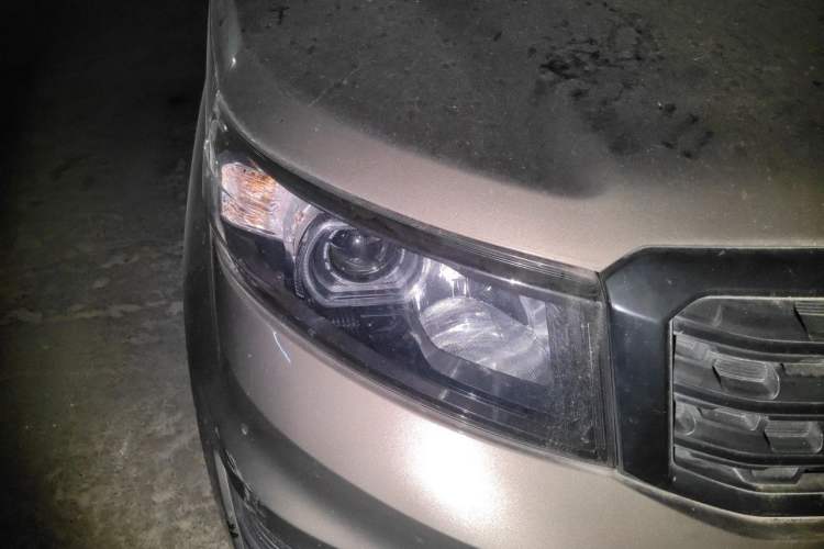Used CHANGAN OSHAN X70A 2018 1.5L Manual Base Version Right Front Headlight