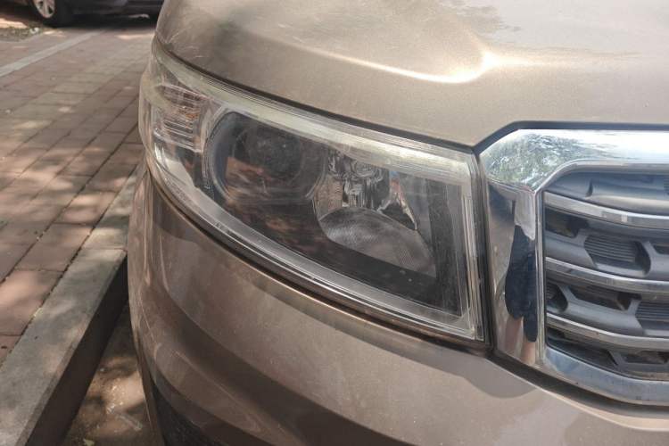 Used CHANGAN OSHAN X70A 2018 1.5L Manual Standard Edition Right Front Headlight