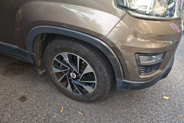 Used CHANGAN OSHAN X70A 2018 1.5L Manual Luxury Model Right Front Wheel Hub