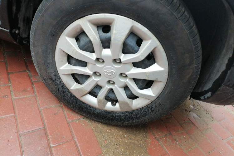 Used CHANGAN OSHAN X70A 2018 1.5L Manual Standard Edition Right Front Wheel Hub