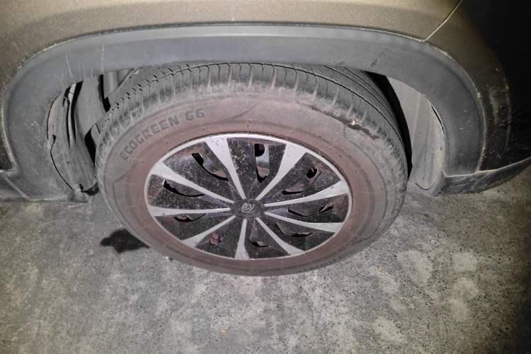 Used CHANGAN OSHAN X70A 2018 1.5L Manual Base Version Right Front Wheel Hub