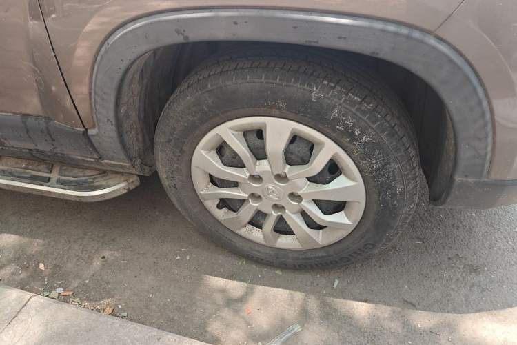 Used CHANGAN OSHAN X70A 2018 1.5L Manual Standard Edition Right Front Wheel Hub