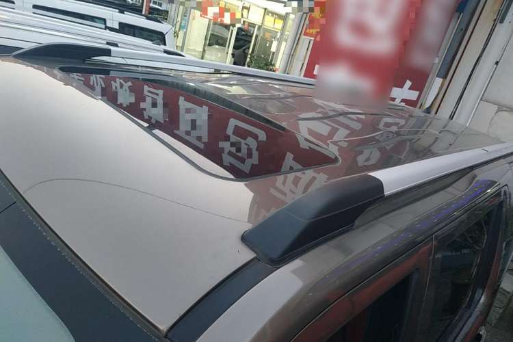 Used CHANGAN OSHAN X70A 2018 1.5L Manual Luxury Model Roof