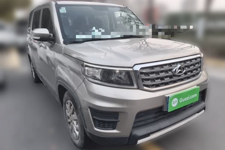 Used CHANGAN OSHAN X70A 2018 1.5L Manual Standard Edition Front Right 45 Deg