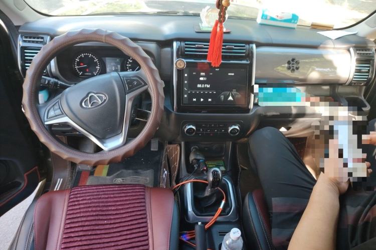Used CHANGAN OSHAN X70A 2018 1.5L Manual Elite Version Interior 2