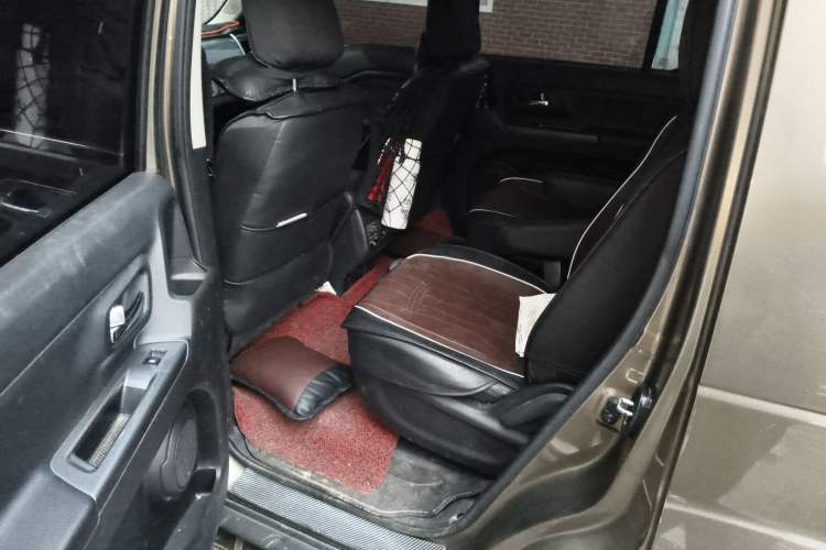 Used CHANGAN OSHAN X70A 2018 1.5L Manual Luxury Model Left Rear Seat