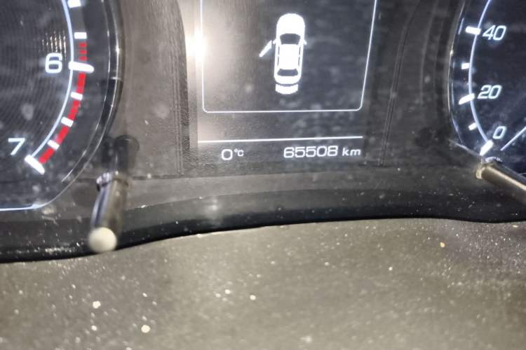 Used CHANGAN OSHAN X70A 2018 1.5L Manual Luxury Model Odometer Close Up
