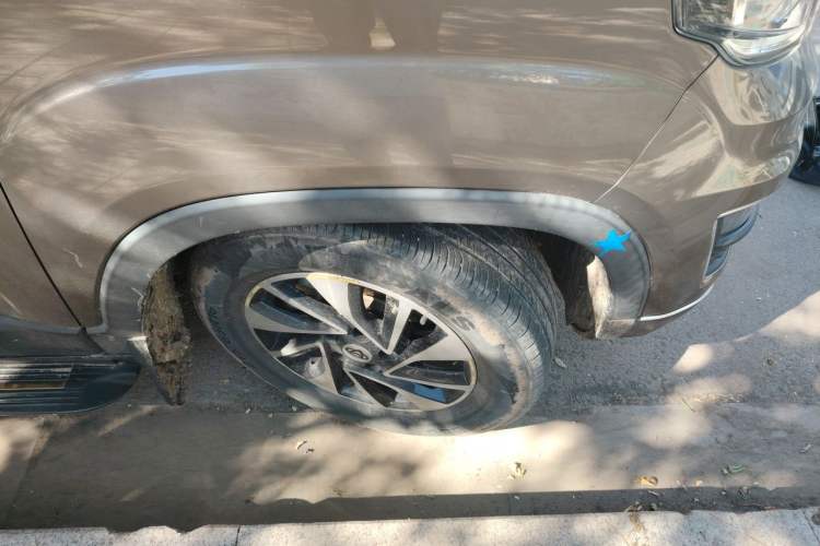 Used CHANGAN OSHAN X70A 2018 1.5L Manual Elite Version Right Front Wheel Hub