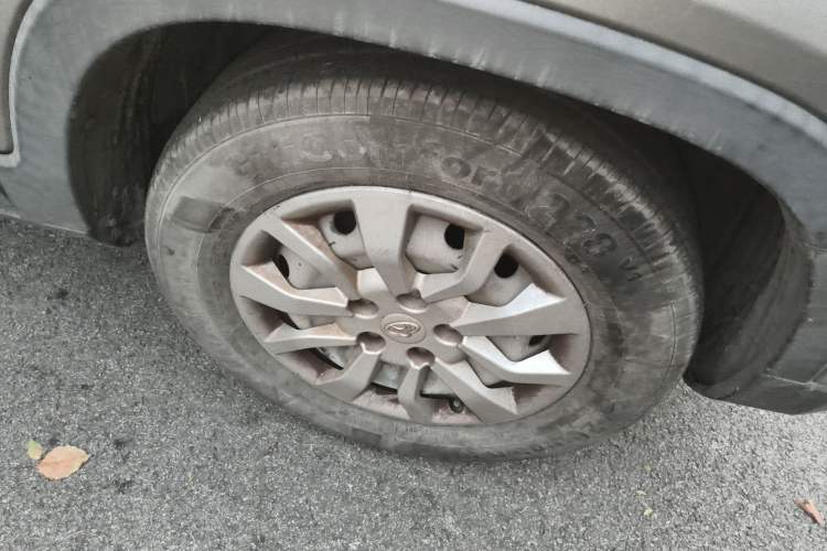 Used CHANGAN OSHAN X70A 2018 1.5L Manual Standard Edition Right Front Wheel Hub